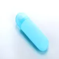 Estuche portátil para cepillo de dientes de viaje en plástico azul claro diseño de cápsula. - Azul
