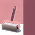 Tearable lint roller with protective cover and ergonomic handle for clothes dust hair removal - 60 Sheets / Purple Pink