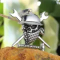 Pendentif tête de mort en acier inoxydable avec casque et clés, détail bijoux style motard. - Pendentif Uniquement (Sans Chaîne) / Acier