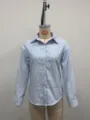 Camicia donna manica lunga a righe blu e bianche con bottoni vista dettagliata del motivo. - Taglia S / Top / Blu