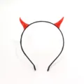 Detalle de la diadema de cuernos de diablo rojos con cuernos brillantes en banda negra. - Diadema Cuernos de Diablo (Rojo) / Rojo