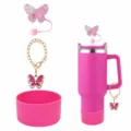 Rosa Edelstahl Becher Detailansicht mit Glitzer Schmetterling Strohhalmaufsatz Kette. - Set 21 (Ohne Becher)