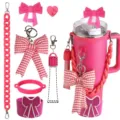 Rosa Stanley Becher Zubehör Set mit Silikon Schutzhülle, Schleife und Acryl Kette. - Set 8