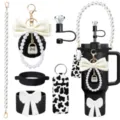 Set of tumbler accessories including pearl chain, bow keychain, straw cover and pouch. - Picture 9