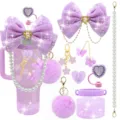 Set di accessori per tazza viola con elegante fiocco, morbido pompon e catena di perle. - Stile 12