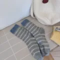Japanese style striped mid-tube socks for women, comfortable daily cotton casual hosiery. - One Size / Light Gray