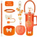 Set accessori per tazza Stanley custodia in silicone copertura per pompon e portachiavi - Set 8 (tazza non inclusa)