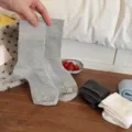 Solid color ribbed mid-tube socks, comfortable casual Korean style everyday wear for women. - One Size / Light Gray