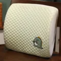 Cuscino supporto lombare in memory foam ergonomico con ricamo dinosauro per sedia ufficio. - Cuscino lombare dinosauro a pois rinfrescanti