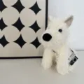 Adorable peluche de chien terrier blanc avec accessoire mini appareil photo, jouet doux. - 35 cm / Nouveau Westie avec appareil photo