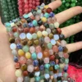 Détail macro de perles naturelles en cristal et agate pour la fabrication de bijoux DIY - 6x10mm (40 Pcs) / Multicolore