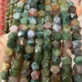Primer plano de cuentas octogonales de piedra natural multicolor para joyas DIY - Ágata de la India