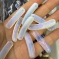 Nahaufnahme von 36x10mm Opalit-Brückenperlen für DIY-Schmuckarmbänder und Bastelarbeiten - 37x10x8mm / Opal
