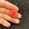 Pierre cabochon en agate naturelle rouge en forme de cœur pour la création de colliers DIY - Rouge pastèque / 10mm