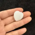 Petit cabochon en pierre naturelle agate blanche en forme de cœur pour bijoux DIY - Jade Blanc / 10mm