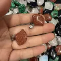 18mm fächerförmiger Goldflusssandstein Ginkgoblatt Anhänger für Schmuckherstellung. - Goldfluss