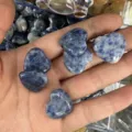 Cristal de pierre naturelle sodalite bleue en forme de cœur, taille 20mm pour cadeaux - Pierre en Vrac 20mm*6mm / Pierre à Points Bleus
