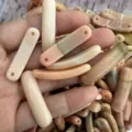 Natürliche 36x10mm rosa Quarz Jade Brücken-Verbindungsperlen für DIY-Schmuck - Rosenquarz