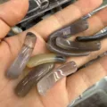 Handpolierter grauer Achat-Brückensteg für die DIY-Armband-Schmuckherstellung - Grauer Achat