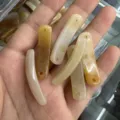 Natürliche Jade-Steinperlen in Gelb und Weiß für die DIY-Schmuckherstellung von Armbändern - Natürliche Gelbe Jade