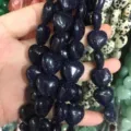 Hartvormige blauwe zandsteen kralen met sprankelende insluitingen voor DIY sieraden projecten - Blauwe Goudsteen