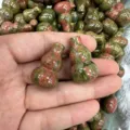 Natürliche grün-rosa Unakit-Stein-Kalebasse-Anhänger für die DIY-Halskettenherstellung - Ca. 18*30mm / Unakit
