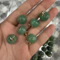 Green natural stone apple-shaped pendant with gold metal bail for DIY jewelry making - 15mm (ai-10 Pieces/Pack) / Green Aventurine
