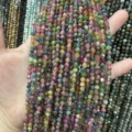 Vue macro de perles en pierre naturelle facettée 4mm à coupe triangulaire pour bijoux DIY - Perle Ronde Facettée Triangulaire / 4mm (Environ 90 Pièces/Fil) / Tourmaline Optimisée