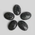 Polierter ovaler dunkler Naturstein-Cabochon für DIY-Schmuckherstellung und Bastelbedarf - 6X8mm / 10er Pack / Larvikit