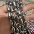 Cuentas de perlas de imitación gris brillante en forma de lágrima para hacer joyas DIY - 8*16mm (Aproximadamente 25 Piezas) / Gris