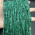 Vue macro de perles en pierre de malachite verte de 3x5 mm à double trou pour bijoux - 3x5mm (Environ 130 Pièces/Paquet) / Turquoise Paon