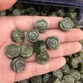 14mm dunkelgrüne Naturstein-Rosenperlen mit geraden Löchern für die Schmuckherstellung - Rosenstil (0001) / 14mm / Südliche Jade