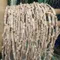 Perles de pierre rose de 3x5mm avec deux trous pour le bricolage - 3x5mm (Environ 130 Pièces/Paquet) / Pierre Impériale Rose