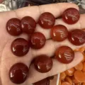 Polierte rote Karneol-Achat-Rundcabochons für DIY-Schmuckherstellung und Handwerk - 4mm / Roter Achat