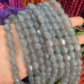 Transluzente hellblaugraue ovale unregelmäßige Naturachat-Steinperlen für DIY-Schmuck - Ca. 6*9mm (Ca. 38cm Strang) / Hellgrau