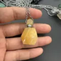 Eleganter gelber Naturstein Parfümflakon Anhänger Halskette mit silberner Gliederkette - About 25*35mm / Natürliche Gelbe Jade