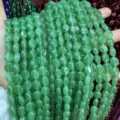 Vue détaillée des perles ovales en calcédoine verte 8*10mm pour la création bijoux - Env. 8*10mm (Env. 38cm/Fil) / Aventurine verte optimisée
