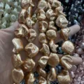 Perles baroques dorées irrégulières en forme de dents pour accessoires bijoux DIY - Env. 20 mm (env. 20 perles par fil) / Or (Design Ondulé Ajouré)