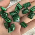 Cabochons en malachite verte pour la création de bijoux - 10*14mm / Pierre de Malachite