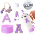 Set di coperchi per cannuccia con lettere e ciondoli glitterati per bicchieri - Viola Alfabeto