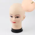 Kunststof dames etalagehoofd voor pruiken hoeden en brillen, vinyl met schuimkern. - Vinyl groot Damao-model (zacht)