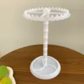 Witte roterende sieradenstandaard meerdere lagen oorbellenhouder organizer voor kettingen armbanen - 1 Laag / Wit