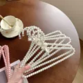 Elegante witte parel kledinghangers met schattige strikken voor luxe kastopslag en organisatie. - 30cm Kinderen Wit