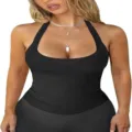 Dettaglio di canotta halter in maglia a costole nera con vestibilità slim e scollo. - Taglia S / Top / Nero