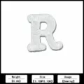 Λευκό κεντημένο έμβλημα γράμματος R, 3.1x3.1cm ραπτικής για ρούχα τσάντες και καπέλα. - Γράμμα R / 1 Τεμάχιο/Συσκευασία / Λευκό