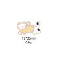Detailfoto van een emaille dierbedeltje met geel stippenontwerp voor sieraden DIY projecten. - 4# Gele & roze stippen