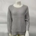 Grauer Damen Pullover mit Lochmuster, klassischer Rundhalsausschnitt langarm Oberteil. - Grau