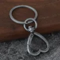 Mosquetón de aleación de zinc en forma de corazón llavero accesorio para crear joyería fina. - Estaño Antiguo