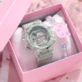 Montre numérique transparente avec bracelet chat mignon dans une boîte rose, style sportif. - Ensemble de Montre de Sport Transparente / Vert matcha