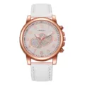 Süße roségoldene Damenuhr mit weißem Lederarmband und Glitzerherz Zifferblatt für den Alltag. - Weiß
